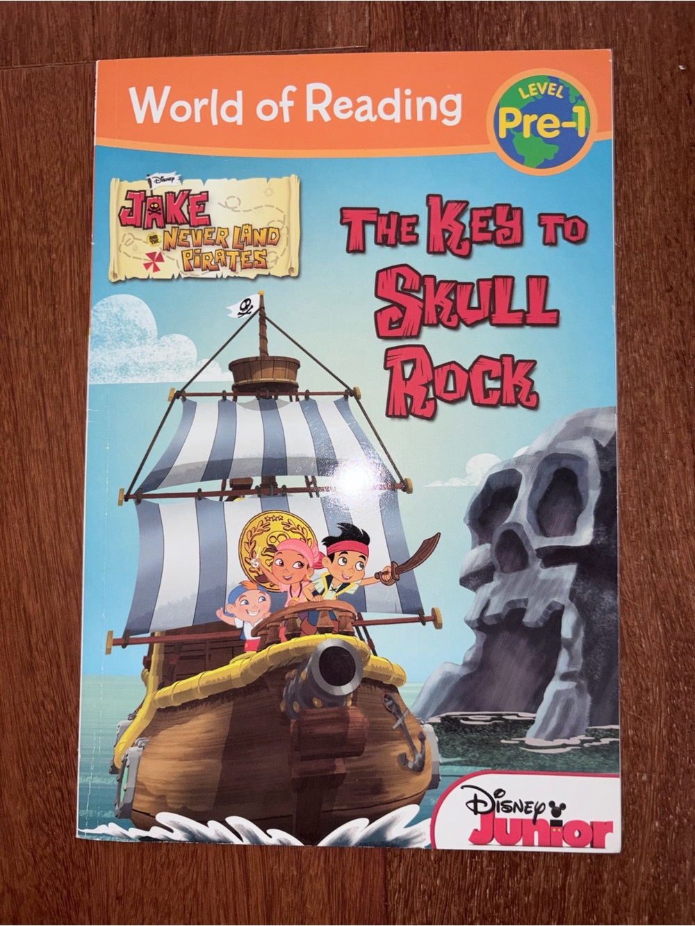 Disney Hake and the Netherlands World of Reading: The Key to Skull Rock - book